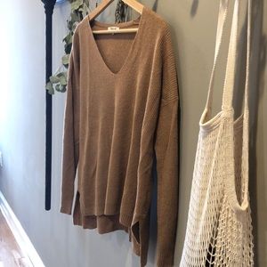 Madewell v neck sweater, size medium, color camel